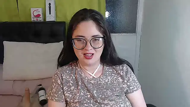 KrystalAdams's cam snapshot