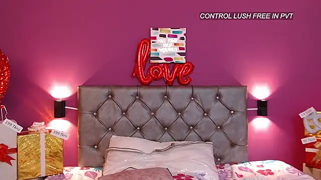 LittleAshleey's cam snapshot