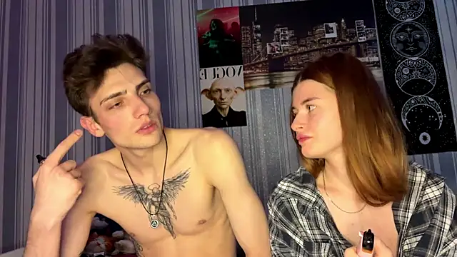 EmiliaCouple live sex cam