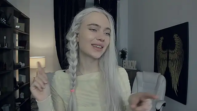 KristalCrowner's cam snapshot