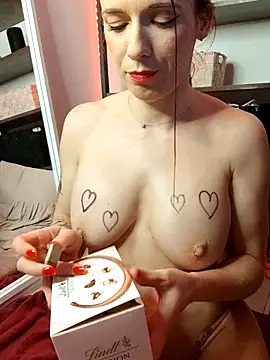 clara-francaise's cam snapshot