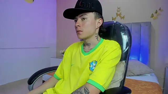 Nascary_Fox's cam snapshot