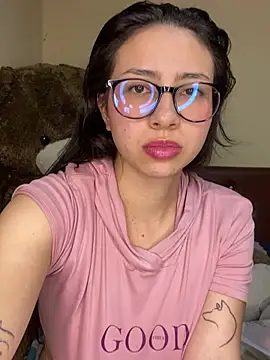 Shayla--broos's cam snapshot