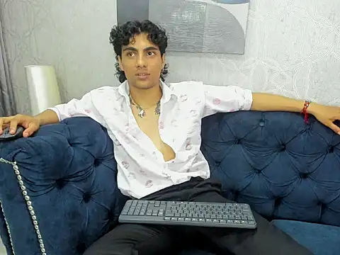 MattFiore live sex cam