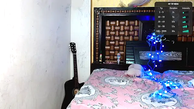 Naughty_Aanya0025's cam snapshot