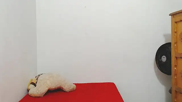 ariellth's cam snapshot