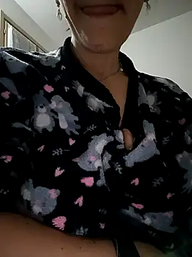 Lovmora's cam snapshot