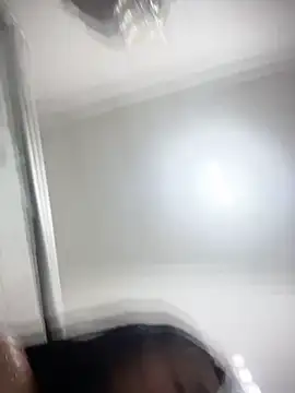 Latina_kiara's cam snapshot