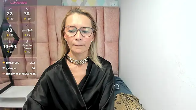 Issa_Milf__'s cam snapshot