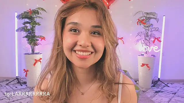 larabae's cam snapshot