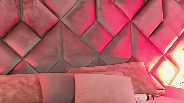 Luisa0110's cam snapshot