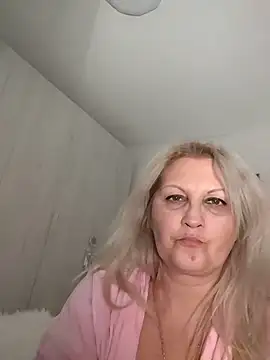 Divineblond's cam snapshot