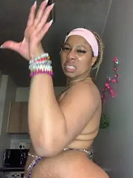 CurvyDesire1's cam snapshot