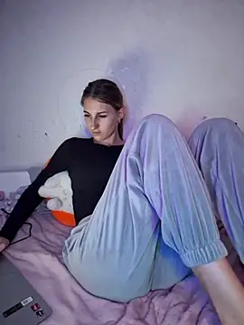 carolinakis_'s cam snapshot