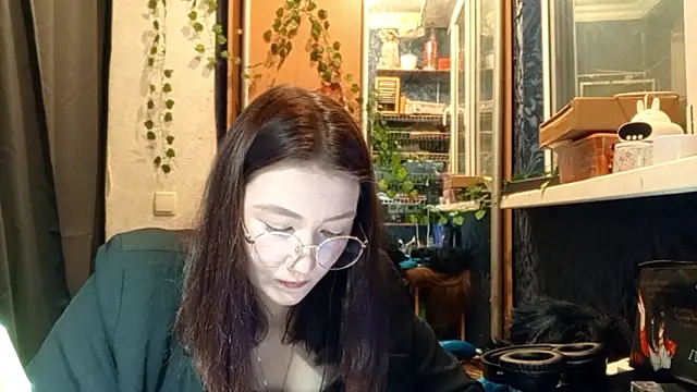 PhoebePalmer's cam snapshot