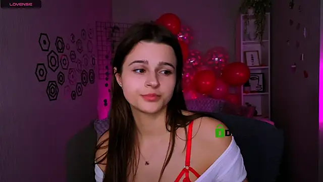 berry_alma's cam snapshot