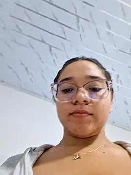 -VICKKY live sex cam