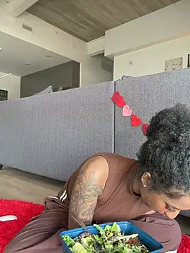 Your_Paris live sex cam