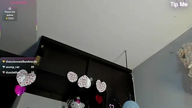Emilytafur live sex cam