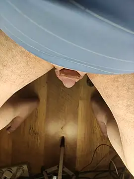 TobyDick13 live sex cam