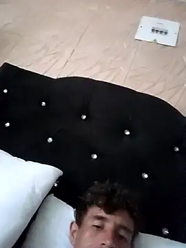 torvyHot's cam snapshot