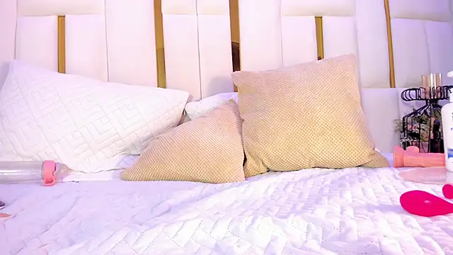 Bunny_Blush1's cam snapshot