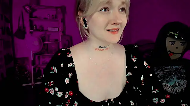 raingurl's cam snapshot