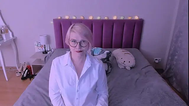 sabrinamacmarren's cam snapshot