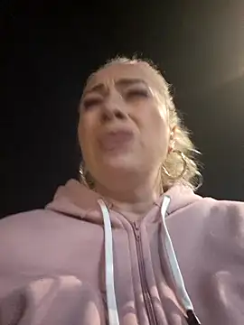 sofiacurvy_45's cam snapshot