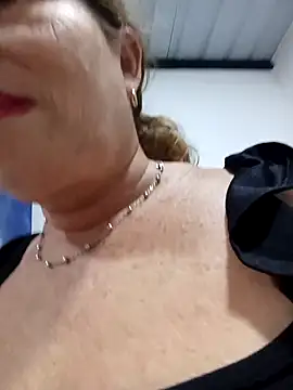 Sexy-Woman-Mature's cam snapshot