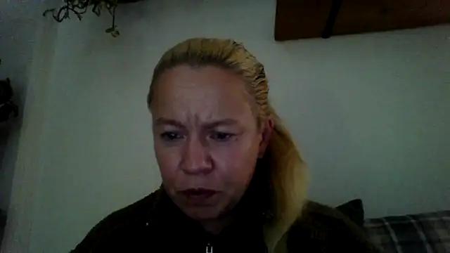 jennyblondeuk's cam snapshot