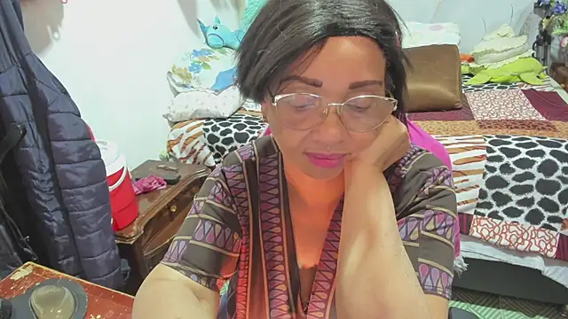 Mrs_mommy_'s cam snapshot