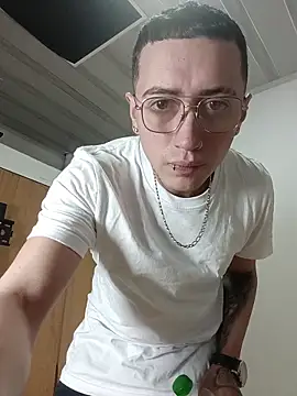 Emmanuel_Lust live sex cam