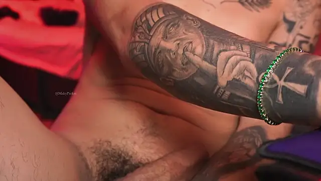 AlphaMasterXxx live sex cam