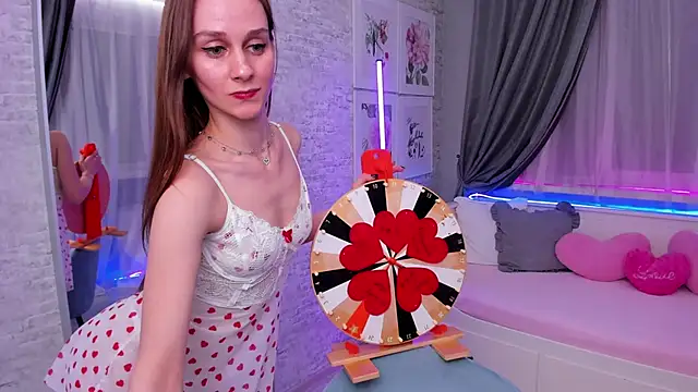 EmilyBroown's cam snapshot