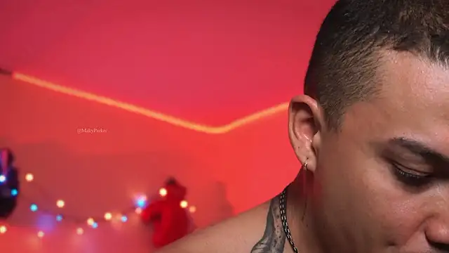 AlphaMasterXxx live sex cam