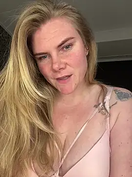 SexyBlondJoanna live sex cam