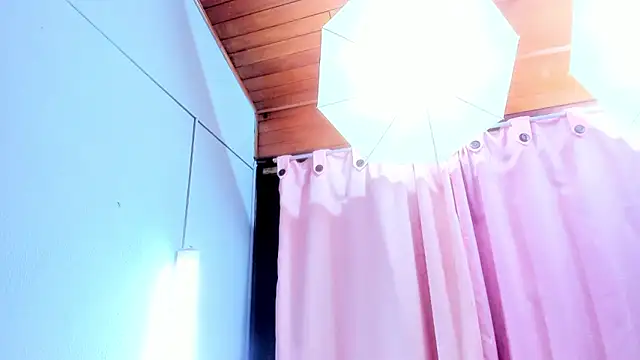 michell_sweetiee's cam snapshot