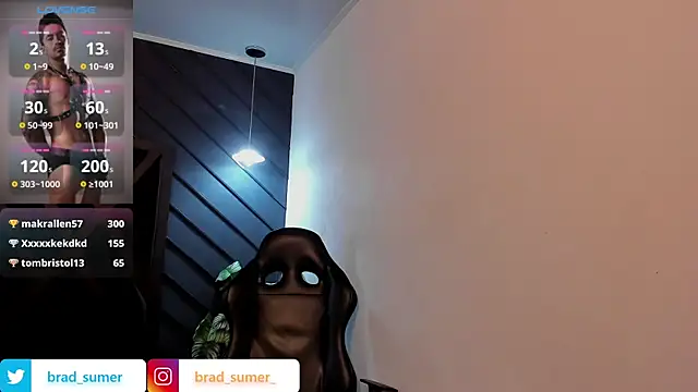 Brad_Summer live sex cam