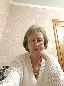 AlikaSwan5821's cam snapshot