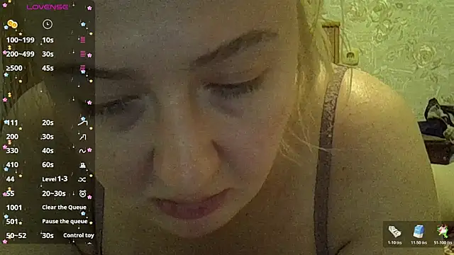 CurvyWild_Lady30's cam snapshot