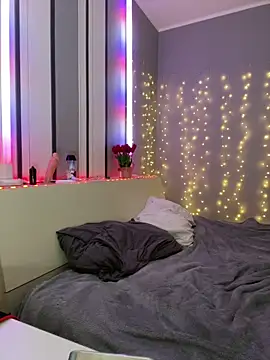 lipsi_vikki's cam snapshot