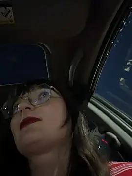 urpuppymoon's cam snapshot