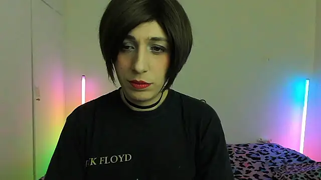 HoneyValentine live sex cam