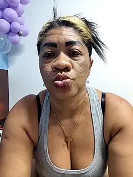 Tocameamor live sex cam
