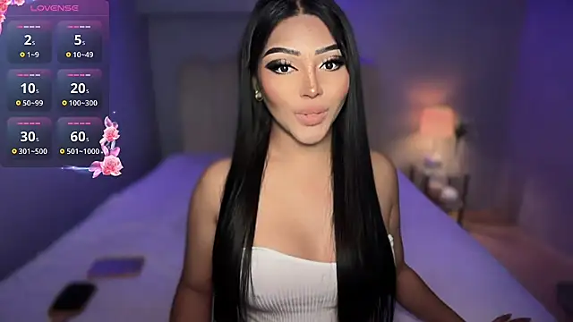 SUPERHOT_SHANTAL live sex cam