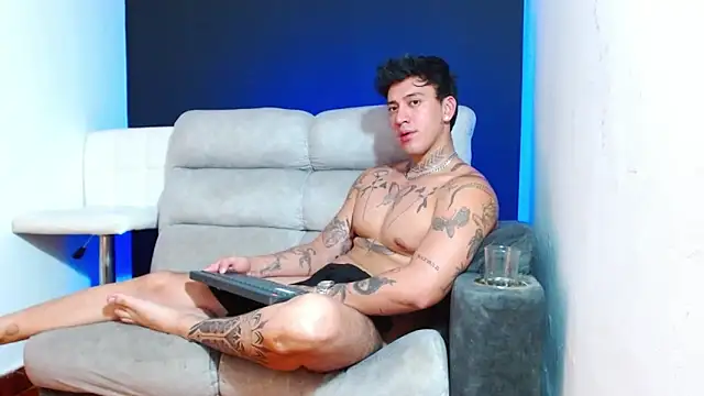 JUSTIN_FULLER1 live sex cam