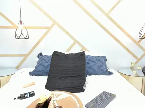 Bella_Ferrera's cam snapshot