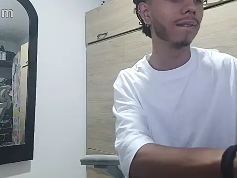 MikhelLennox live sex cam