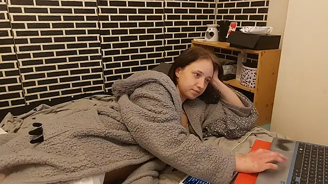 Spatgirl's cam snapshot